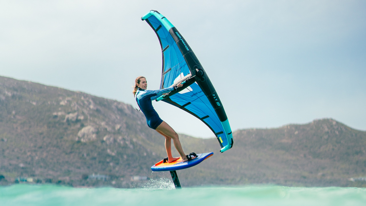 The NeilPryde Fly wing told by the French rider Kylie Belloeuvre